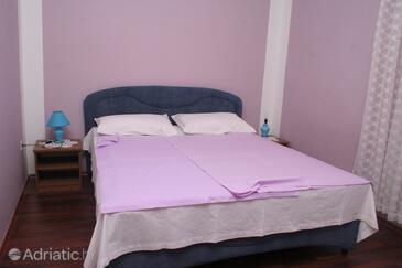 Appartements avec parking Grebastica, Sibenik - 4261