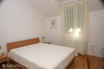 Apartments by the sea Ražanj, Rogoznica - 4265