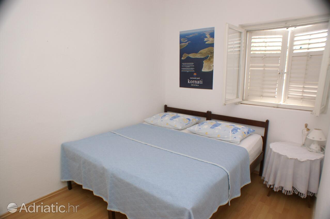 Apartmani s parkingom Primošten - 4268