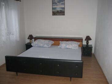 Seaside holiday house Pisak, Omiš - 4280