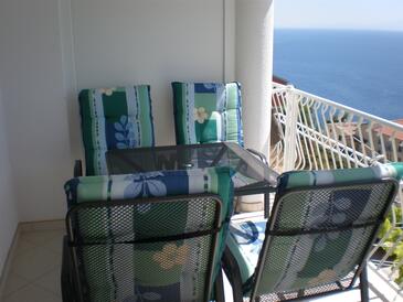 Apartments with parking space Pisak, Omiš - 4281