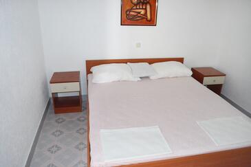 Апартаменты с парковкой Писак - Pisak, Омиш - Omiš - 4281