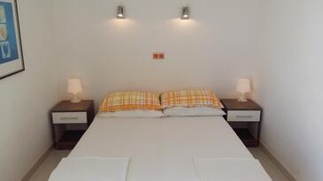 Apartamentos con parking Pisak, Omis - 4281