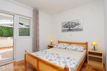 Family friendly seaside apartments Sevid, Trogir - 4286