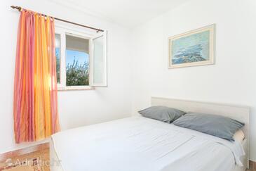 Apartments by the sea Sevid, Trogir - 4287