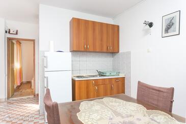 Apartments by the sea Sevid, Trogir - 4287