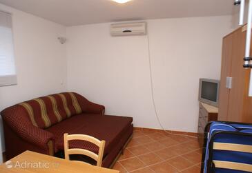 Holiday apartments Slatine, Čiovo - 4289