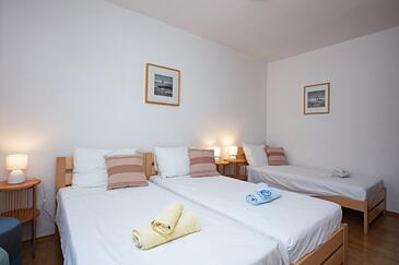 Apartmány s venkovními prostory Tisno, Severní Dalmácie