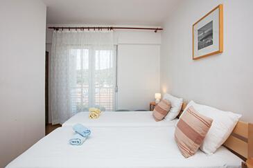 Apartmány s venkovními prostory Tisno, Severní Dalmácie