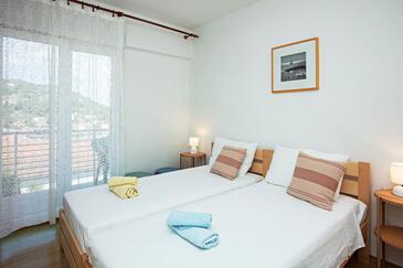 Apartmány s venkovními prostory Tisno, Severní Dalmácie