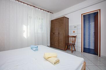 Apartmány s venkovními prostory Tisno, Severní Dalmácie