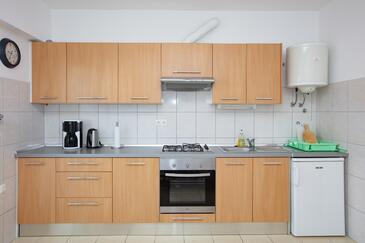 Apartmány s venkovními prostory Tisno, Severní Dalmácie