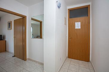 Apartmány s venkovními prostory Tisno, Severní Dalmácie