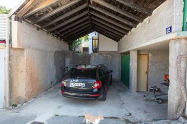 Apartmány s venkovními prostory Tisno, Severní Dalmácie