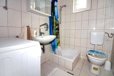 Apartmány s terasou Tisno, Severní Dalmácie