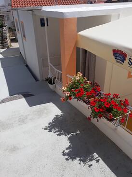 Apartmány s terasou Tisno, Severní Dalmácie