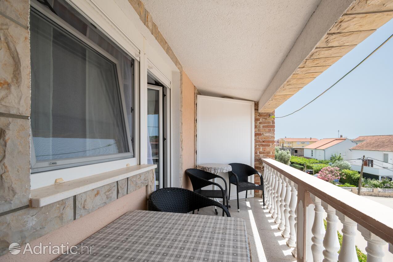 A-4305-a - Alloggi privati - Appartamenti e camere con parcheggio Zaravecchia - Biograd na Moru, Biograd