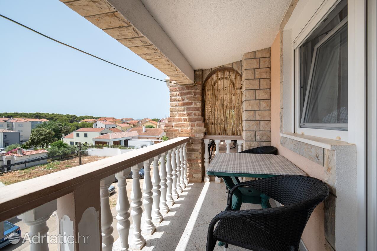 A-4305-a - Alloggi privati - Appartamenti e camere con parcheggio Zaravecchia - Biograd na Moru, Biograd