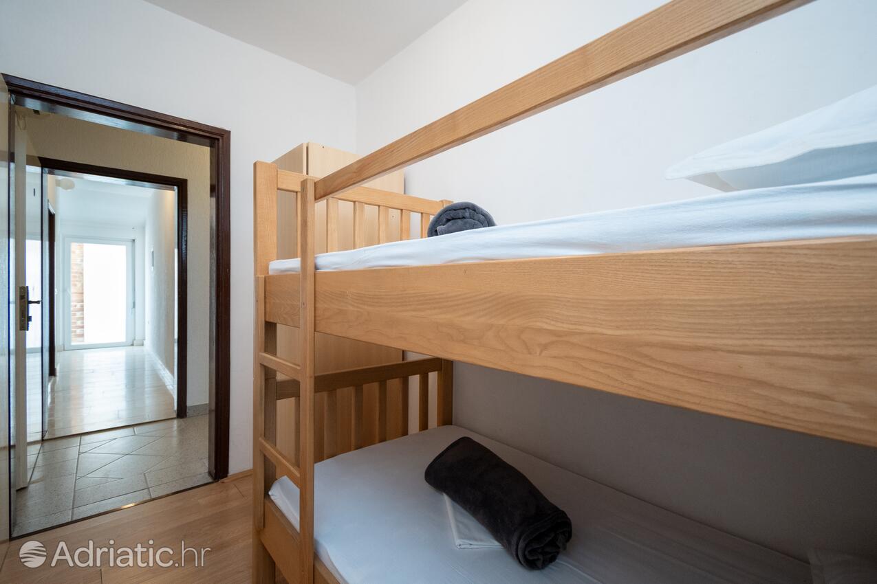 A-4305-a - Alloggi privati - Appartamenti e camere con parcheggio Zaravecchia - Biograd na Moru, Biograd