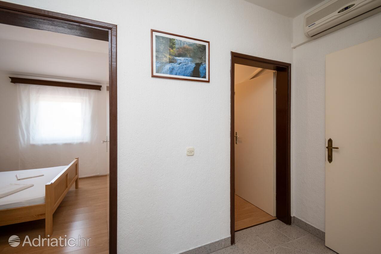 A-4305-a - Alloggi privati - Appartamenti e camere con parcheggio Zaravecchia - Biograd na Moru, Biograd