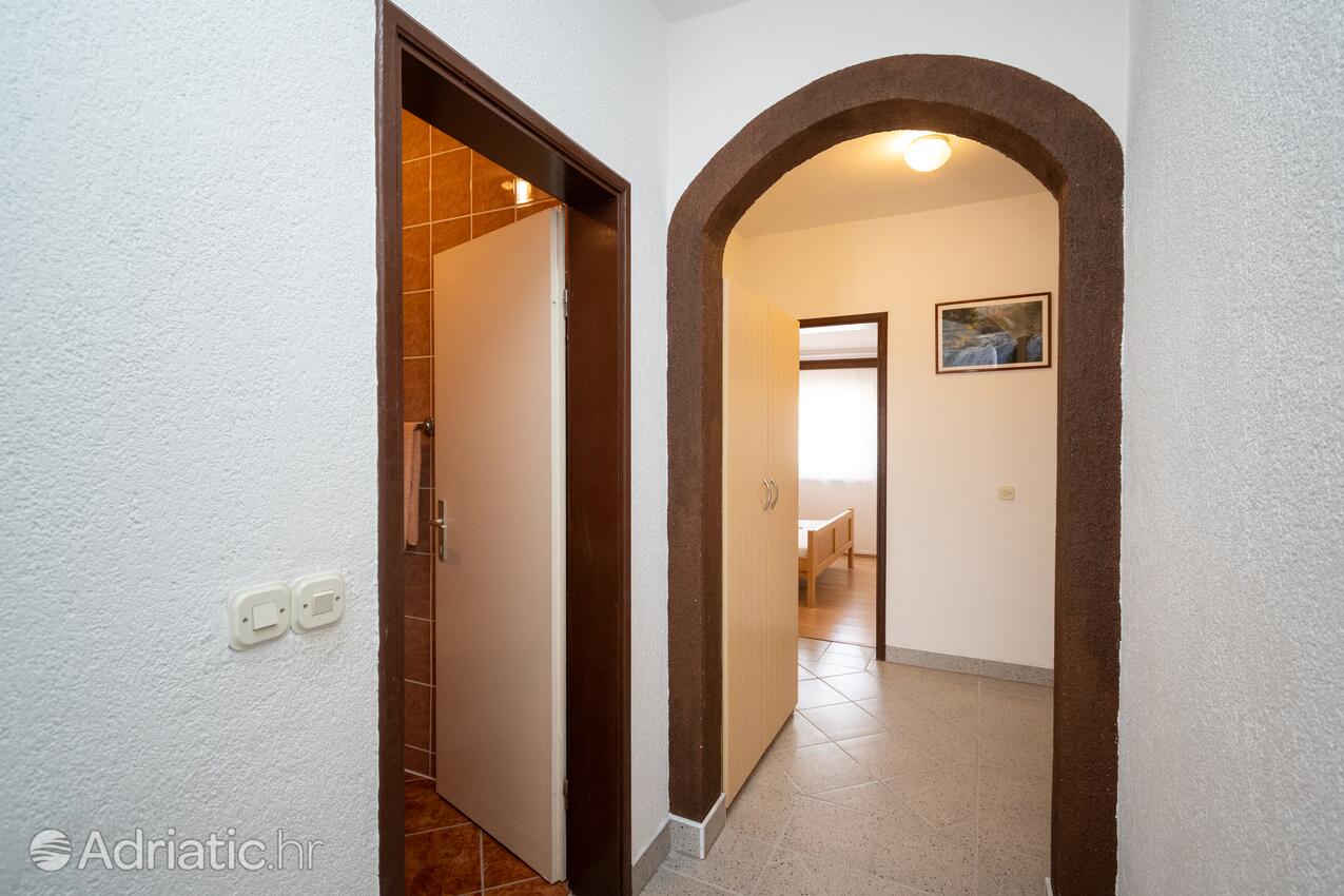 A-4305-a - Alloggi privati - Appartamenti e camere con parcheggio Zaravecchia - Biograd na Moru, Biograd