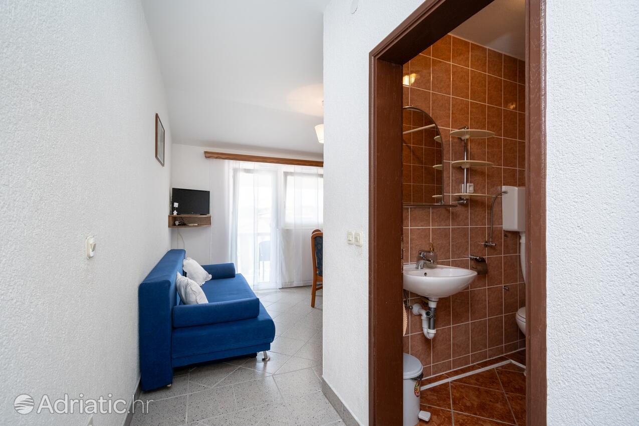 A-4305-a - Alloggi privati - Appartamenti e camere con parcheggio Zaravecchia - Biograd na Moru, Biograd