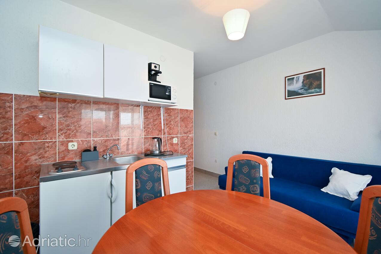 A-4305-a - Alloggi privati - Appartamenti e camere con parcheggio Zaravecchia - Biograd na Moru, Biograd