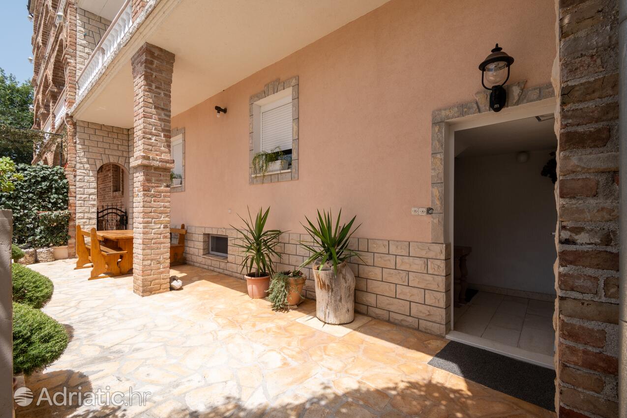 Giardino - Appartamenti e camere con parcheggio Zaravecchia - Biograd na Moru, Biograd