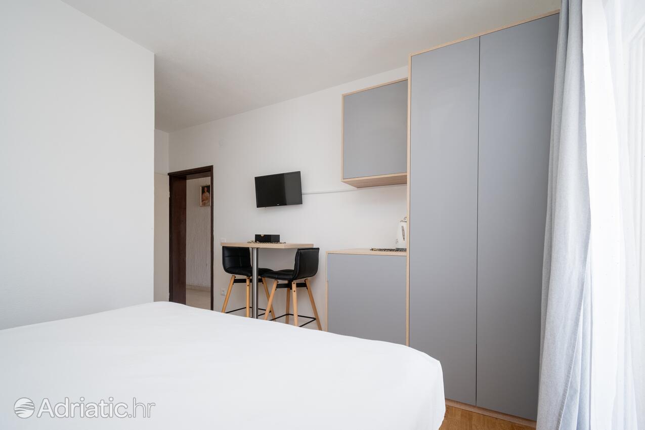 S-4305-a - Alloggi privati - Appartamenti e camere con parcheggio Zaravecchia - Biograd na Moru, Biograd