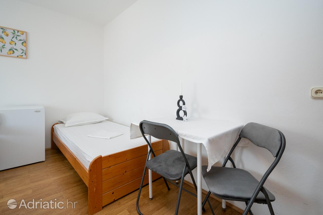S-4305-b - Alloggi privati - Appartamenti e camere con parcheggio Zaravecchia - Biograd na Moru, Biograd