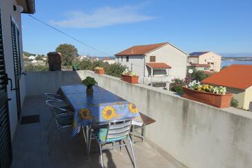 Apartments with parking space Tkon, Pašman - 4307