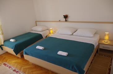 Familieleiligheter ved sjøen Vlasici, Pag - 4319