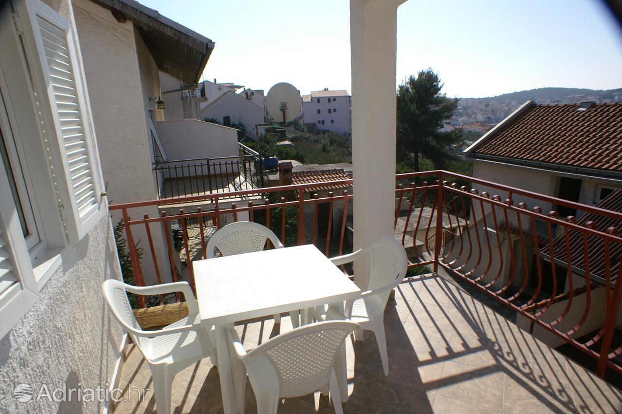 Apartments with parking spaces Okrug Gornji, Čiovo - 4321