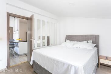 Apartments with parking space Mastrinka, Čiovo - 4324