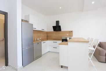 Appartementen met parkeerplaats Mastrinka, Ciovo - 4324