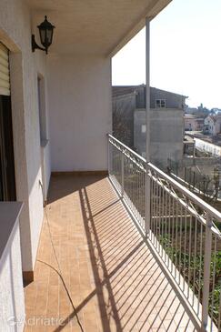 Apartments with parking space Podstrana (Split) - 4326