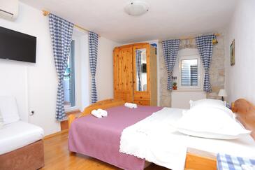 One bedroom apartment Omiš (A-4327-a)