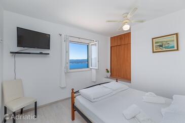 Haus mit Pool für Familien Lokva Rogoznica, Omis - 4328