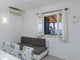 Lokva Rogoznica, Столовая в размещении типа house, доступный кондиционер и WiFi.