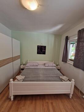 Apartmani uz more Korčula - 4349