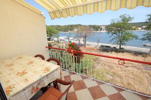 Dvosobni apartman Veli Rat, Dugi otok (A-437-b)