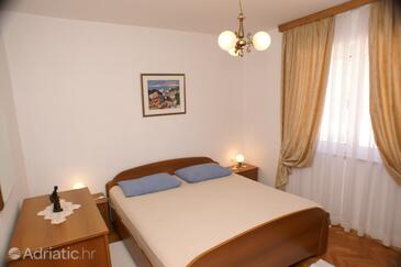 Apartments with parking space Lumbarda, Korčula - 4370