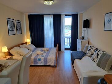 Apartments by the sea Lumbarda, Korčula - 4385