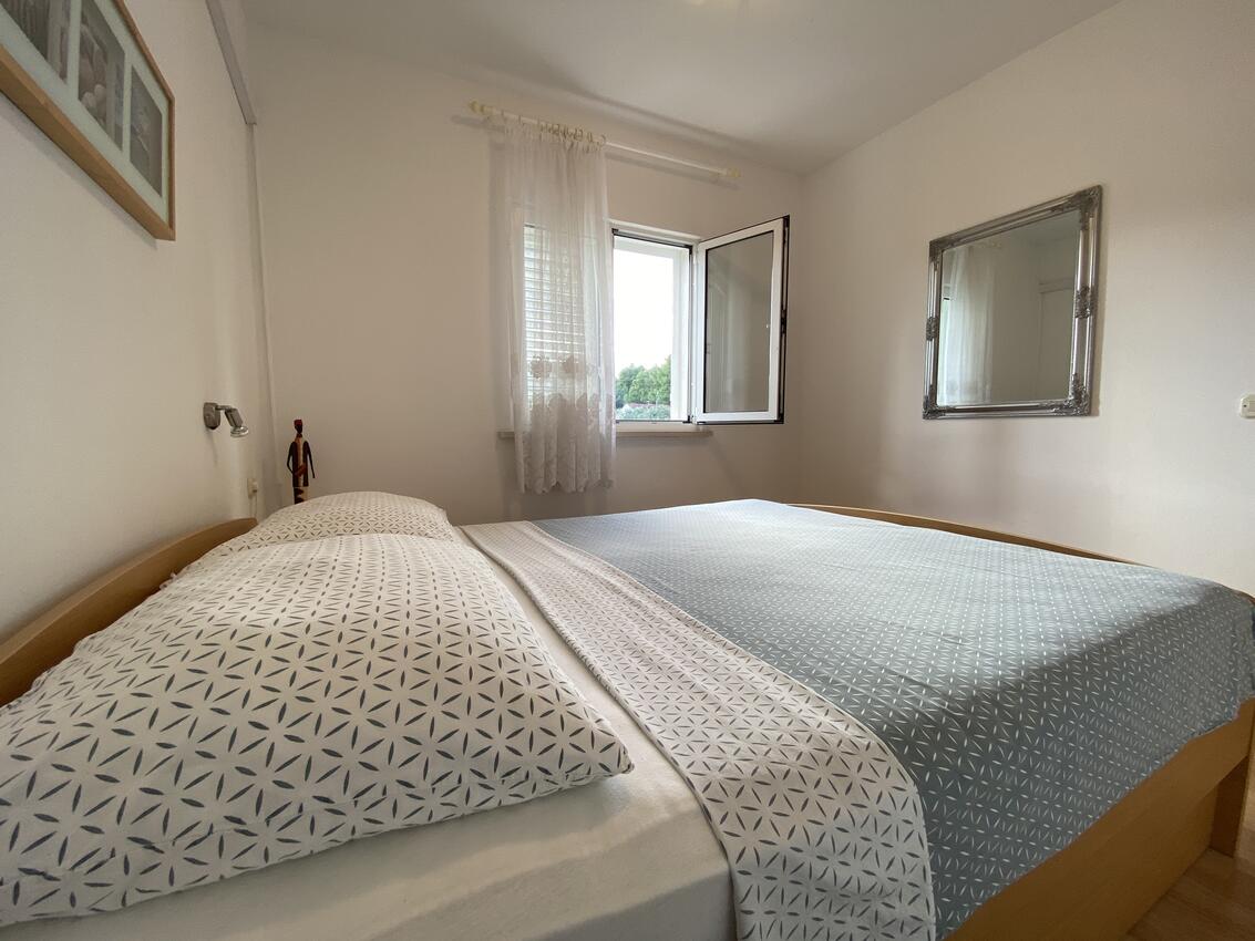 A-4393-a - Private accommodation - Apartments by the sea Lumbarda, Korčula