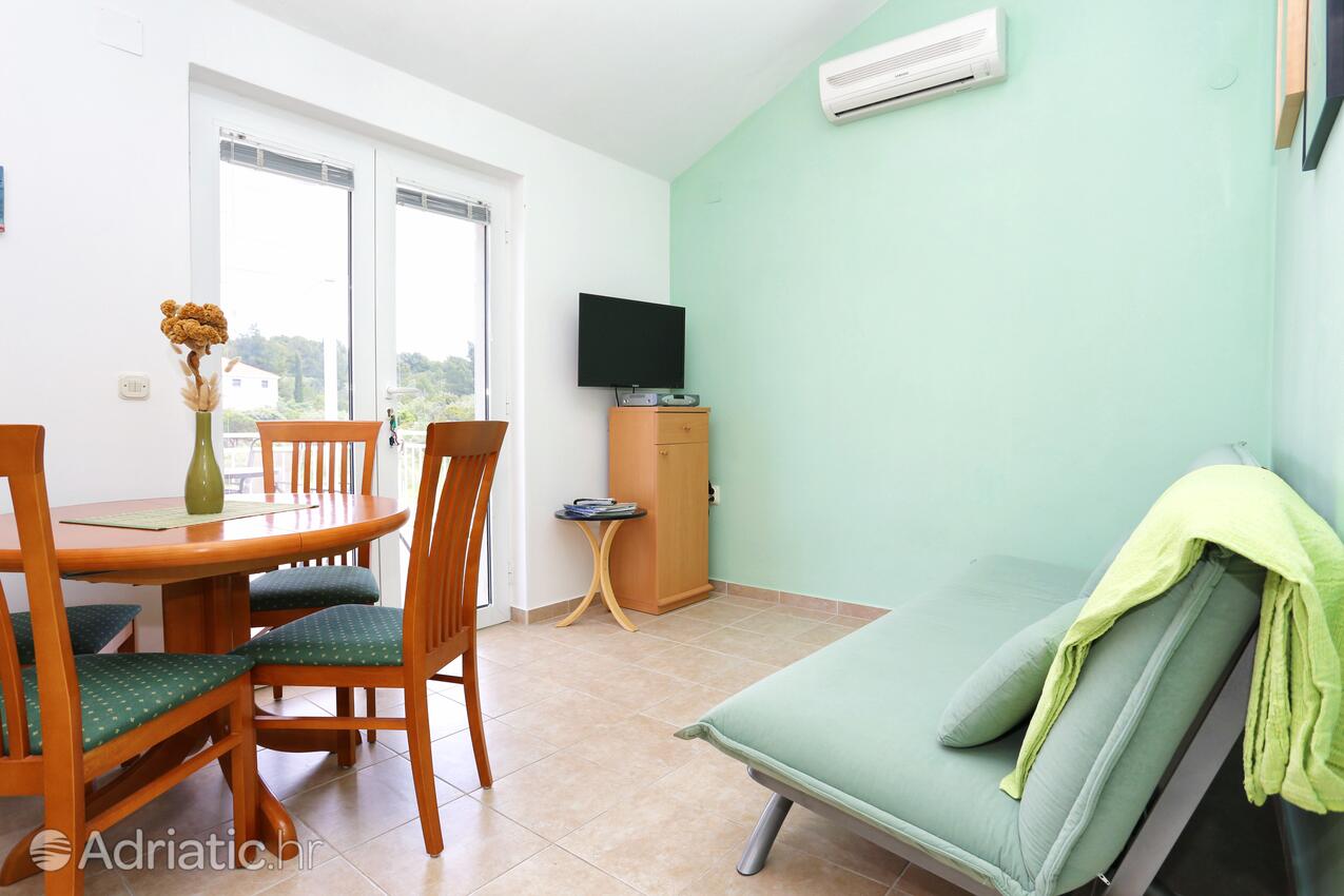 A-4393-d - Private accommodation - Apartments by the sea Lumbarda, Korčula