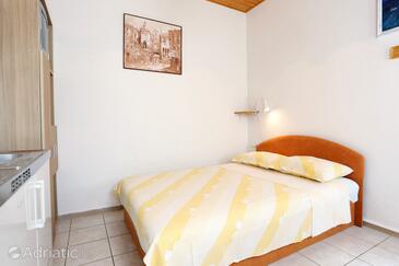 Apartments by the sea Lumbarda, Korčula - 4393