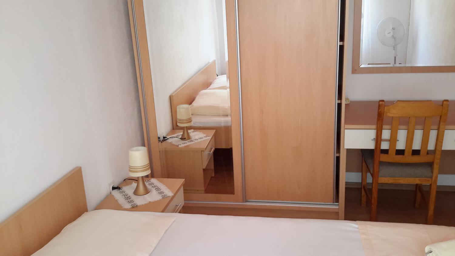 A-4404-c - Alloggi privati - Appartamenti accanto al mare con piscina Lombarda - Lumbarda, Curzola - Korčula