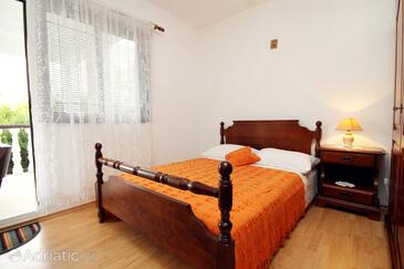 Lägenheter med parkering Zavalatica, Korcula - 4420