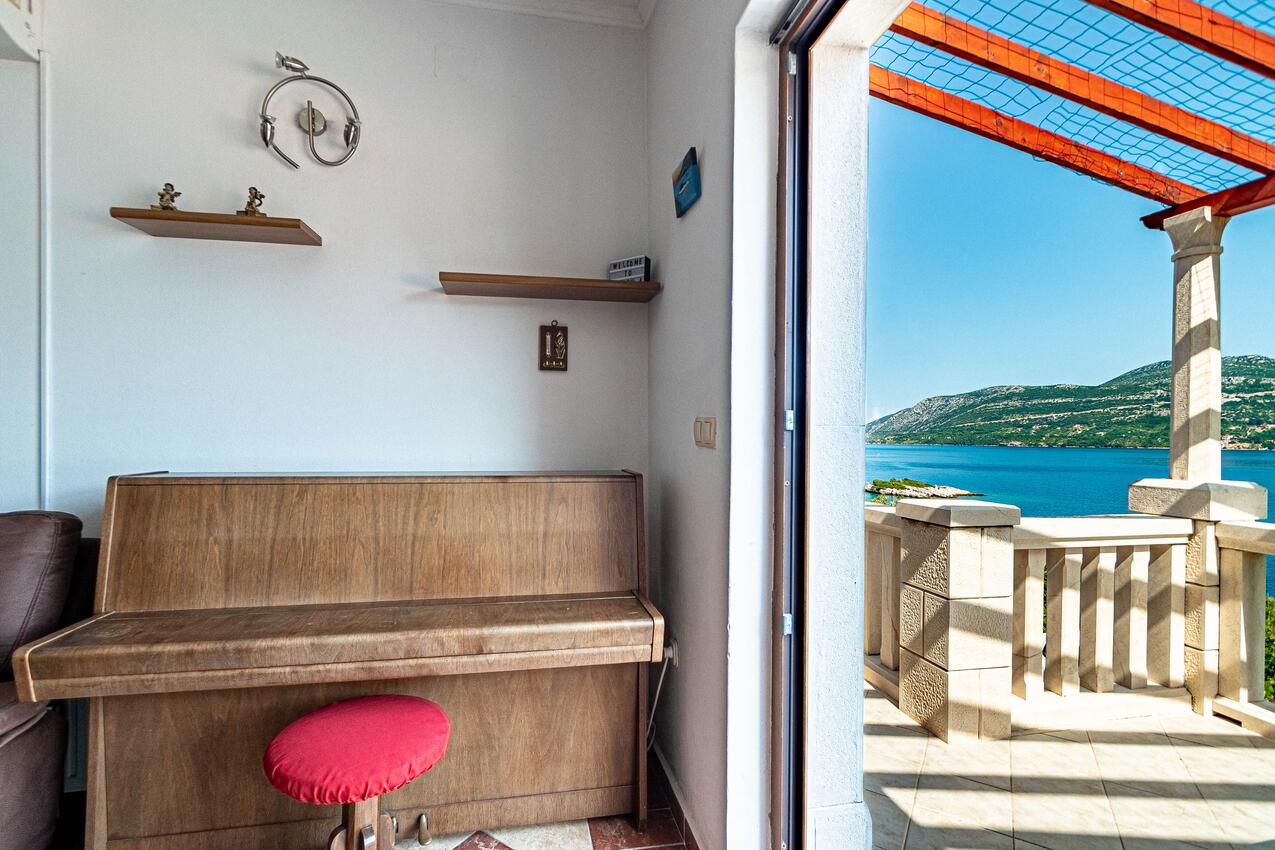 A-4432-b - Private accommodation - Apartments by the sea Tri Žala, Korčula