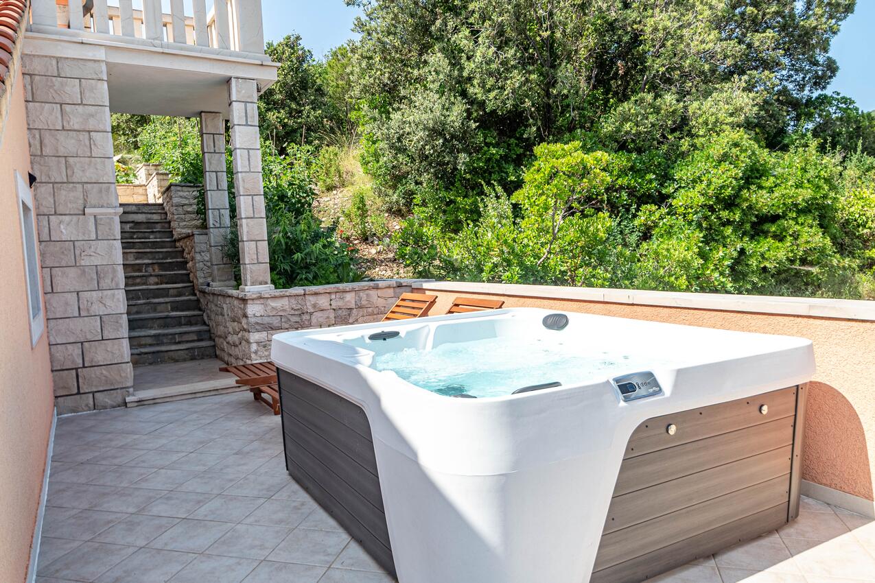 A-4432-b - Private accommodation - Apartments by the sea Tri Žala, Korčula